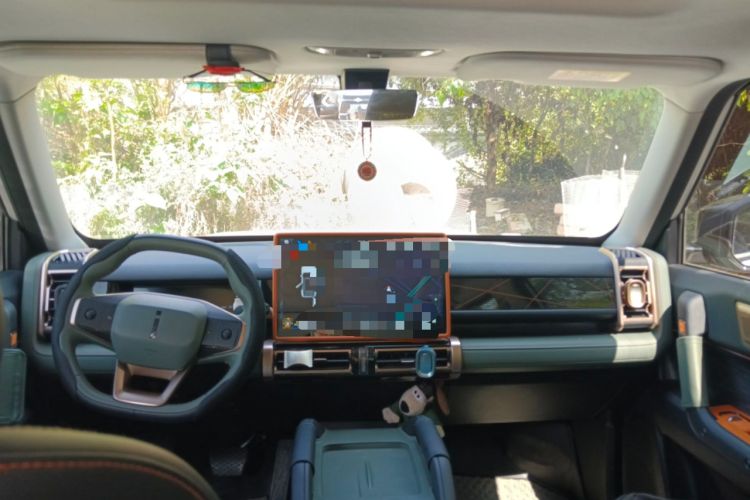 Used iCAR 03 2024 401km Two-Wheel Drive Standard Advanced Version Center Console