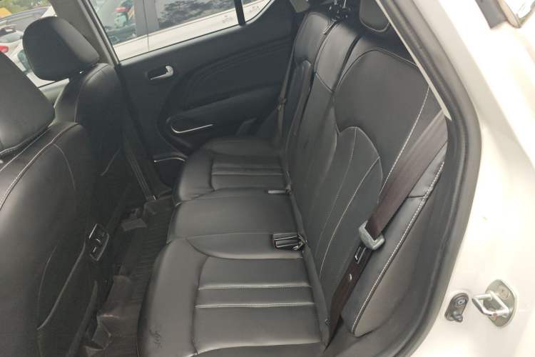 Used GAC Trumpchi GS3 2022 POWER 270T Automatic Luxury Edition Left Rear Seat