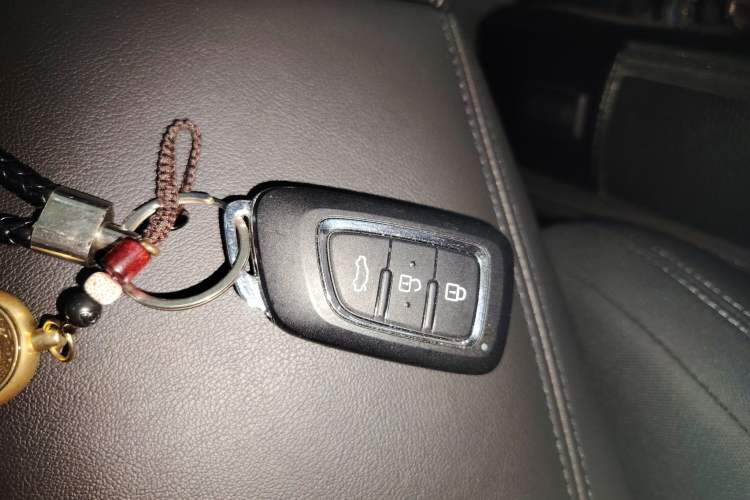 Used Dongfeng Aeolus AX7 2019 1.6T Automatic AI Pioneer Model China V Standard