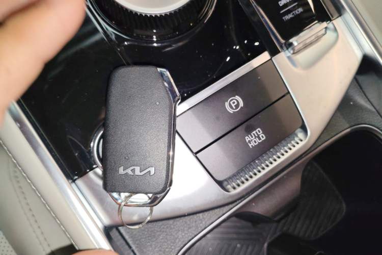 Used Kia Sportage (Chinese Domestic Model) 2023 1.5T Two-Wheel Drive Prestige Edition Vehicle Key