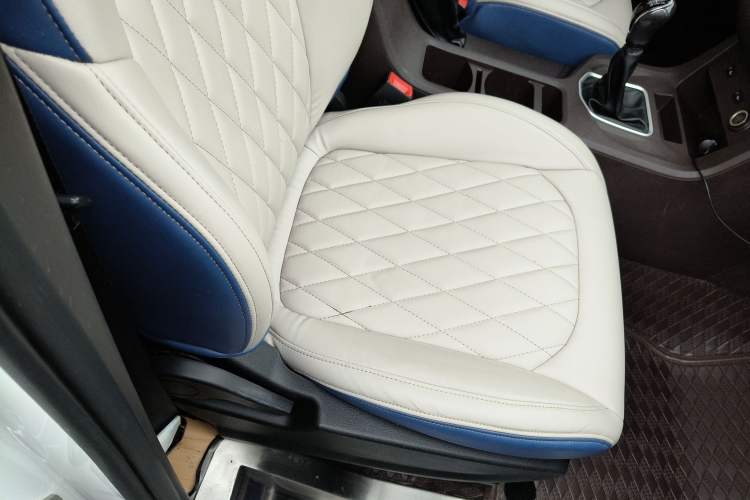 Used BAW Ruisheng Ace M7 2023 1.6L Long Wheelbase Enjoyment Version 7 Seats Right Front Seat