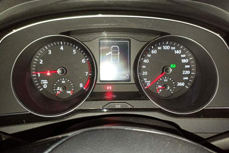 Used Volkswagen Magotan 2017 330TSI DSG Luxury Model Instrument Cluster