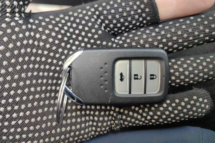 Used Honda Crider 2015 1.8L automatic luxury edition