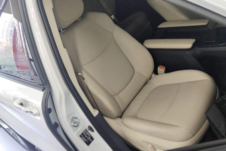 Used Toyota Sienna 2023 2.5L Hybrid Luxury Edition
