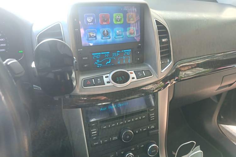 Used Chevrolet Captiva 2017 2.4L 4x4 Flagship Edition 7-Seater