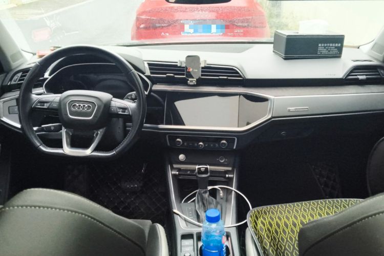 Used Audi Q3 2020 35 TFSI Fashion Dynamic Model Center Console