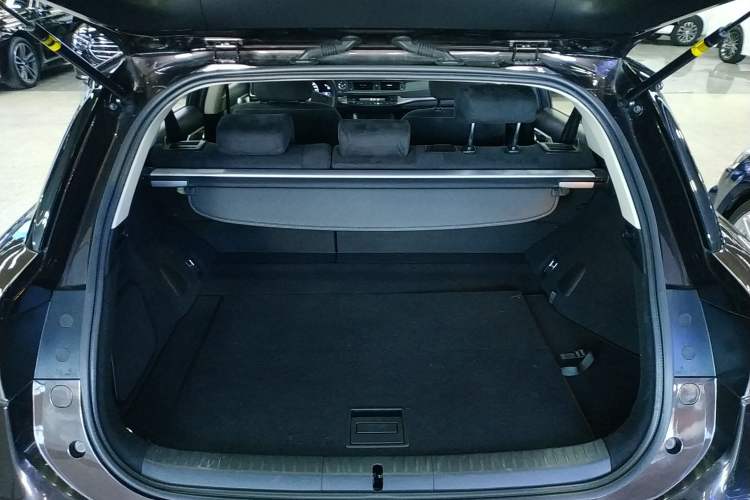 Used Lexus CT 2014 CT200h Comfort Edition Monochrome