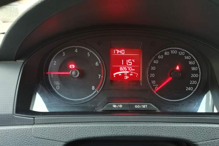 Used Volkswagen Santana 2018 1.5L Manual Fashion Edition Odometer Close Up