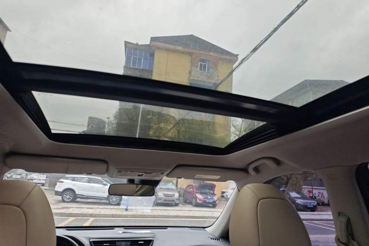 Used Nissan X-Trail 2017 2.5L CVT Luxury Edition 4WD Headliner