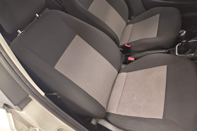 Used Volkswagen Polo 2016 1.4L Manual Fashion Model
