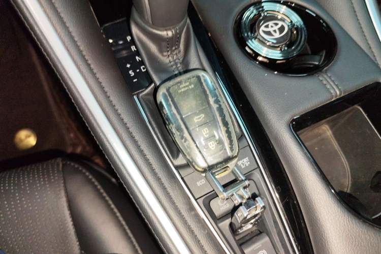 Used Toyota Avalon 2022 2.5L Luxury Edition