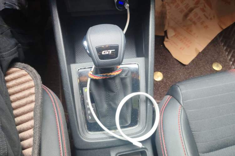 Used Skoda Kamiq 2020 GT 1.5L Automatic Flagship Model China VI Standard Gear Lever