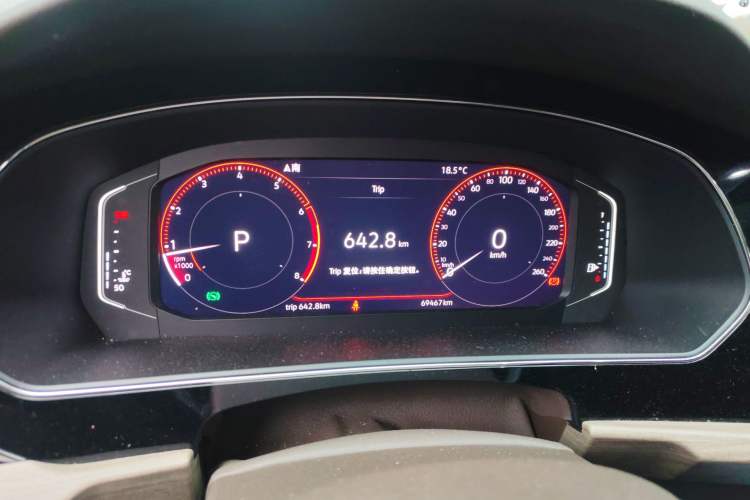 Used Volkswagen Passat 2019 330TSI Luxury Edition China VI Standard Instrument Cluster