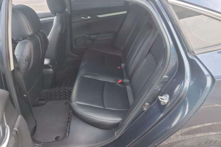 Used Honda Civic 2016 220TURBO CVT Luxury Edition
