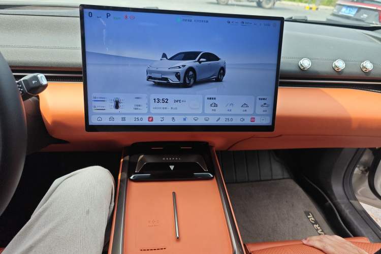 Used Deepal L07 2024 230Max Qiankun Intelligent Driving ADS SE Range-Extended Version