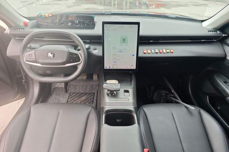 Used CHANGAN Eado DD 2023 Blue Whale NE 1.5T GDI DCT Luxury Edition Center Console