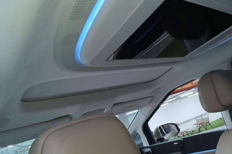 Used XPeng X9 2024 702 Ultra-Long Range Pro
