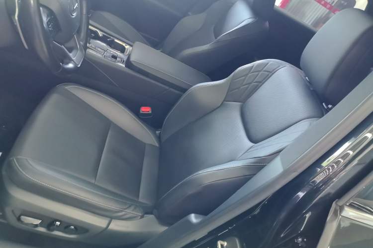 Used Lexus RX 2023 350h Two-Wheel Drive Enjoyment Version