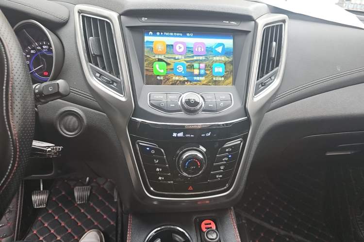 Used CHANGAN CS35 2017 1.6L Manual Luxury Model Audio And AC Panel