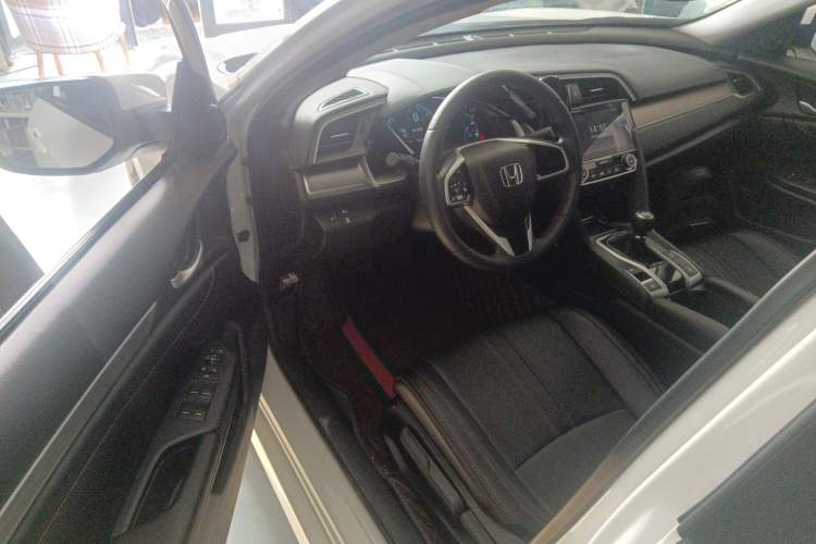 Used Honda Civic 2016 220TURBO Manual Luxury Edition