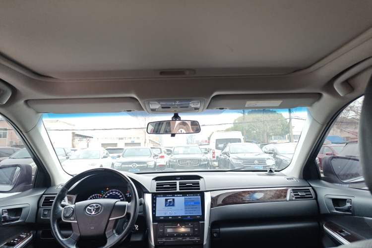 Used Toyota Camry 2015 2.0G Premier Edition