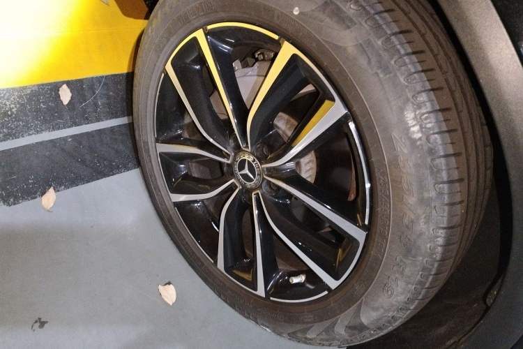 Used Mercedes-Benz GLC 2021 GLC 300 L 4MATIC Dynamic Model Right Front Wheel Hub