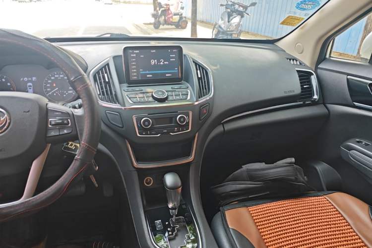 Used Dongfeng Aeolus AX5 2017 1.4T Automatic Qushang Model
