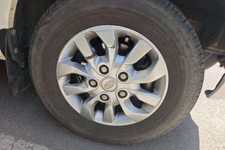 Used SAIC MAXUS Xintu V80 2023 2.0T PLUS AMT City Edition Short Wheelbase Ultra-Low Roof 5/6-Seater