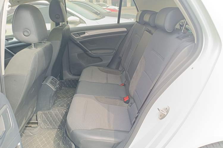 Used Volkswagen Golf 2018 230TSI Automatic Comfort Model Left Rear Seat