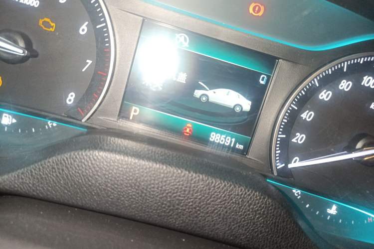 Used Buick GT 2016 15N Automatic Elite Edition Odometer Close Up