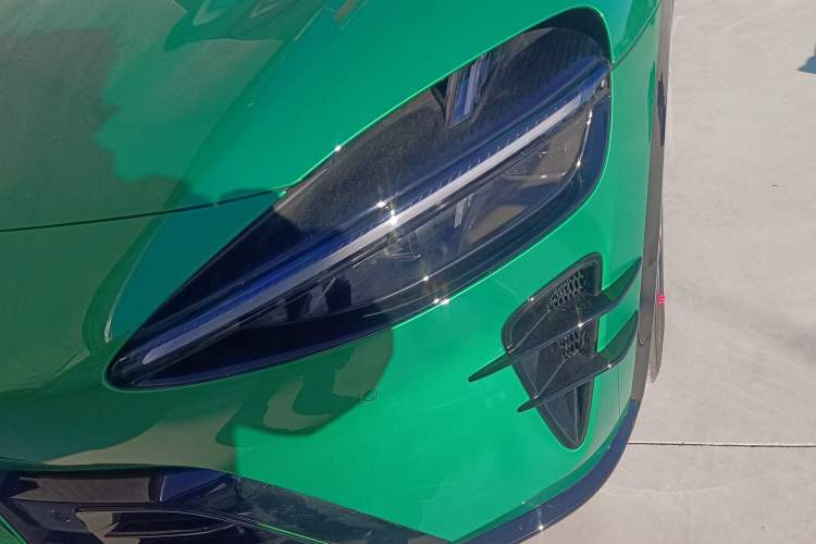 Used Xiaomi Auto YU7 2025 Ultra-Long Range High-Performance All-Wheel-Drive Max Edition