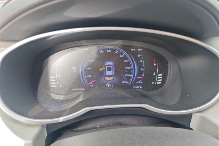 Used Geely Auto Emgrand X7 Sport 2020 1.8TD DCT Two-Wheel Drive Smart Connect 4G-Enabled Version Instrument Cluster