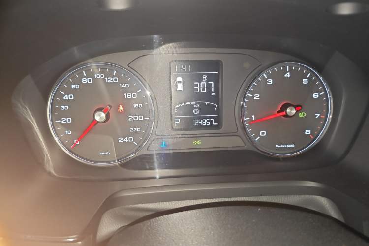 Used Roewe RX5 2018 20T Two-Wheel Drive Automatic Flagship Edition
