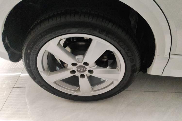 Used Audi Q2L 2018 35 TFSI Fashionable & Elegant Version China VI Emission Standard Right Rear Wheel Hub