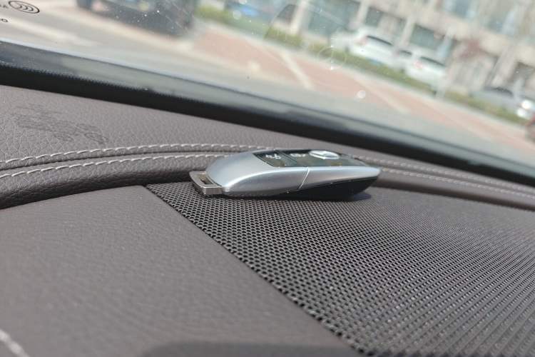 Used Mercedes-Benz E-Class 2019 E 300 L Stylish Model Vehicle Key