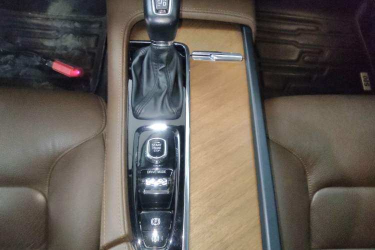 Used Volvo S90 2020 T5 Zhiyi Luxury Edition