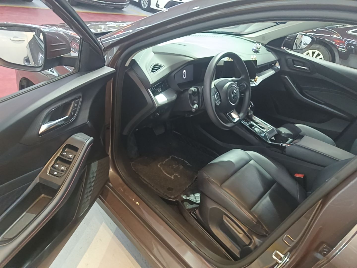 MG 5 2023 180 DVVT CVT Luxury Edition — снимка 18