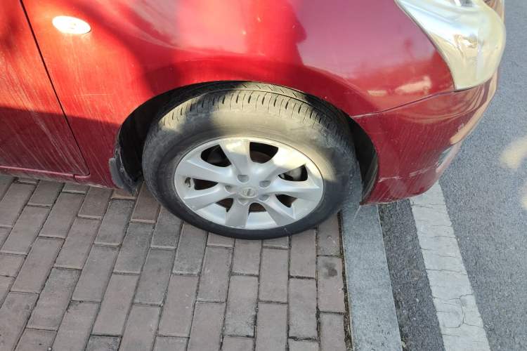 Used Nissan Tiida 2011 1.6L CVT Comfort Model