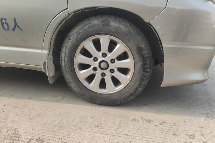 Used Jinbei Grace 2016 2.0L Express Comfort Model Right Front Wheel Hub