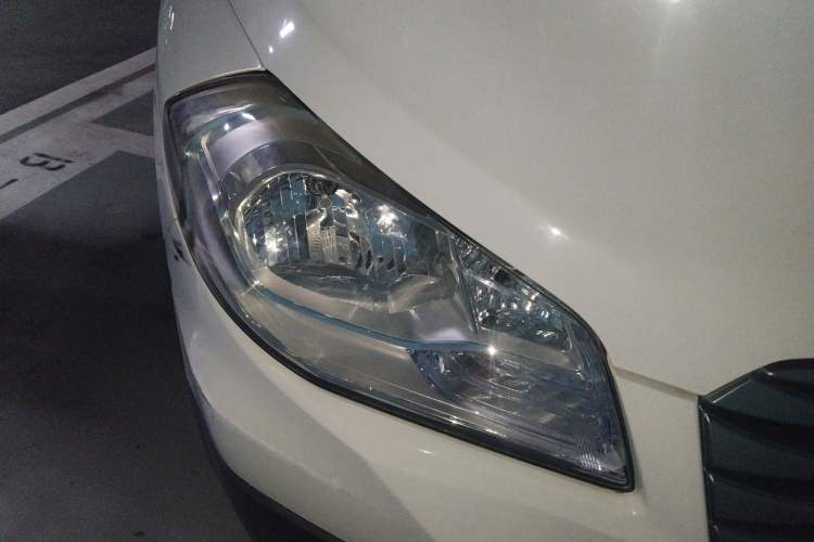 Used Suzuki S-Cross 2014 1.6L CVT Two-Wheel Drive Entry Model
