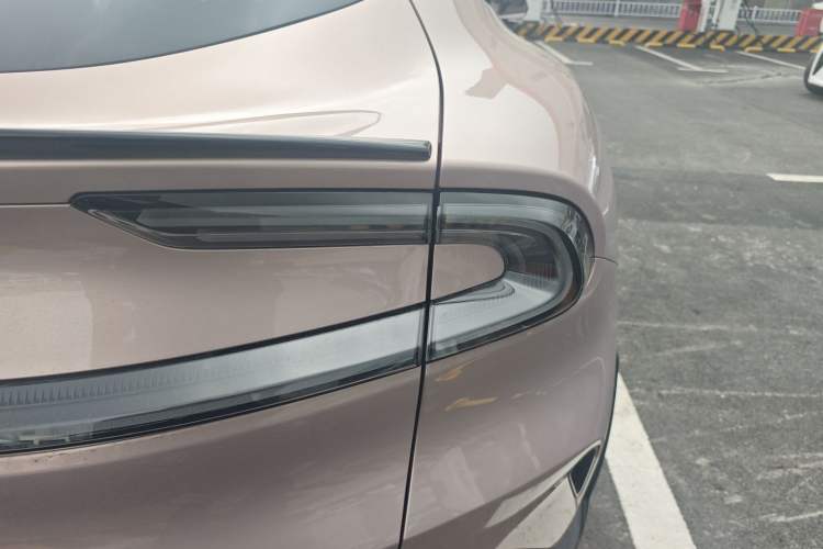 Used Xiaomi Auto YU7 2025 Ultra-Long Range High-Performance All-Wheel-Drive Max Edition