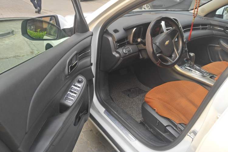 Used Chevrolet Malibu 2013 1.6T Automatic Comfort Edition Driver Seat