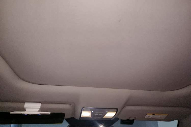 Used CHANGAN CS95 2017 2.0T Two-Wheel Drive Zhiyuan Edition
