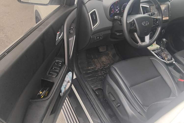 Used Hyundai ix25 2017 1.6L Automatic Smart Version Driver Seat