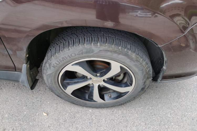 Used BYD S7 2015 2.0T Upgraded Automatic Luxury Version Right Front Wheel Hub