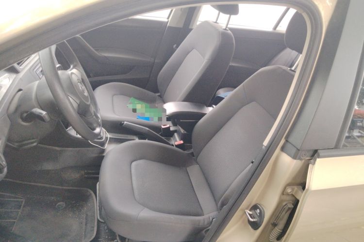 Used Volkswagen Santana 2015 1.6L Manual Fashion Edition Left Front Seat