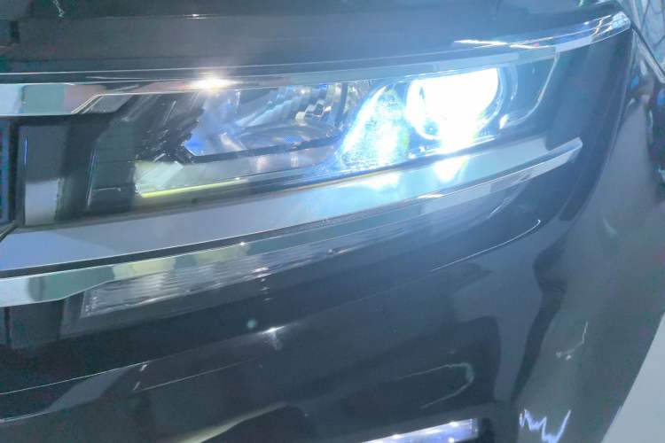 Used Zotye Domy X7 2017 1.8T DCT Prestige Model
