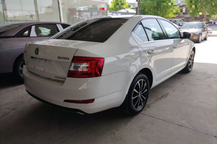 Used Skoda Octavia 2016 1.6L Automatic Smart Drive Edition
