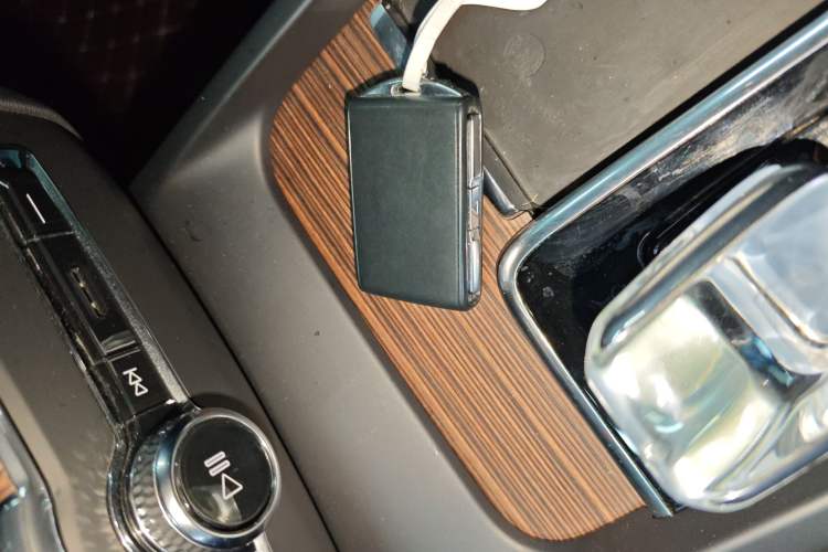 Used Volvo XC60 2023 B5 4x4 Smart Luxury Edition Vehicle Key