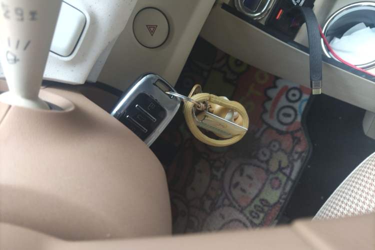 Used Wuling Hongguang MINIEV 2024 3rd Generation 215km Youth Edition Vehicle Key